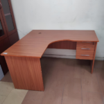 1.4M Customized Office Desk