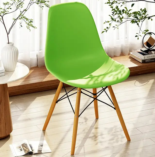 Eames Plastic Dining Chair
