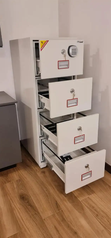 4 Drawer Diplomat Safe - Image 2