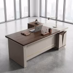 1.8M executive office desk with spacious surface and modern finish